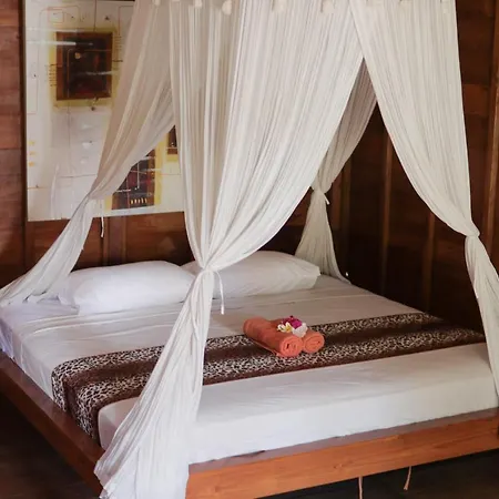 Yut'S Inn Flower Paradise Gili Gede Exterior photo