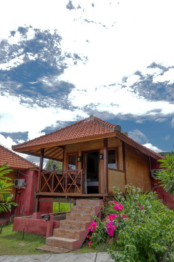Yut's Flower Paradise Villa *