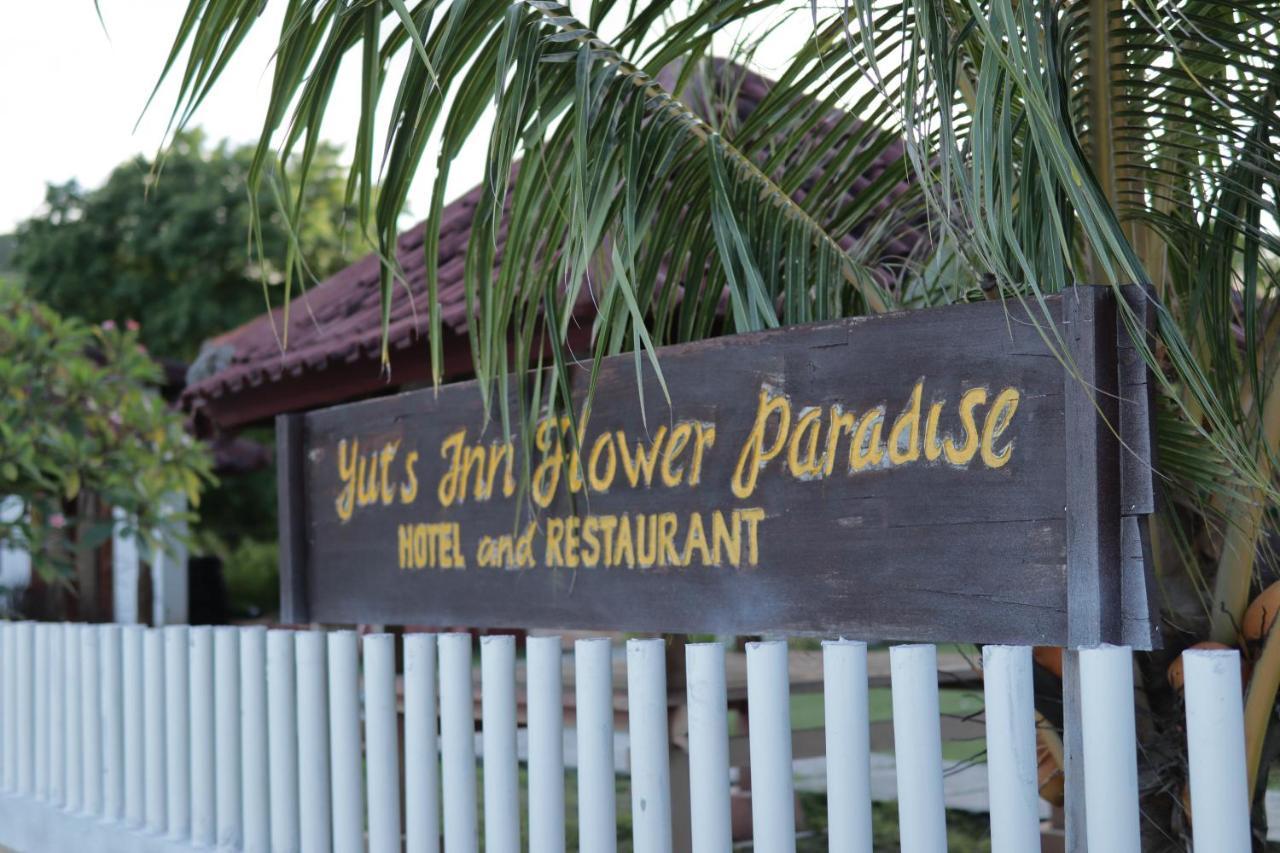 Yut's Flower Paradise Villa